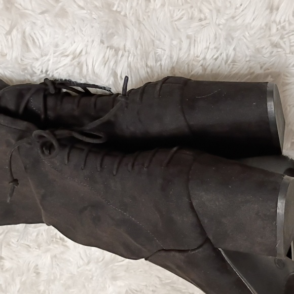 New Journee Collection Leeda Black Faux Suede Tall Knee Boots 6.5M - Picture 5 of 15